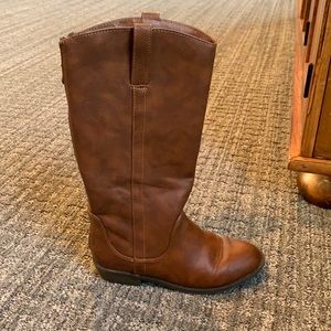 Brown leather cat and jack boots size2